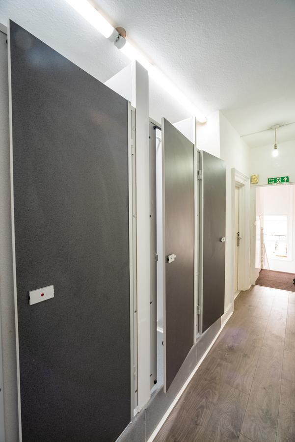 Mile End Beds Hostel Londra Exterior foto