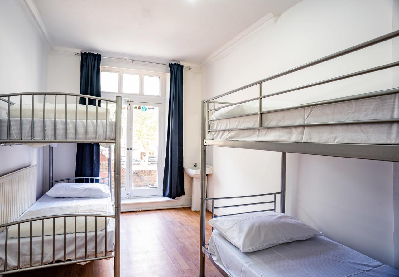 Mile End Beds Hostel Londra Exterior foto